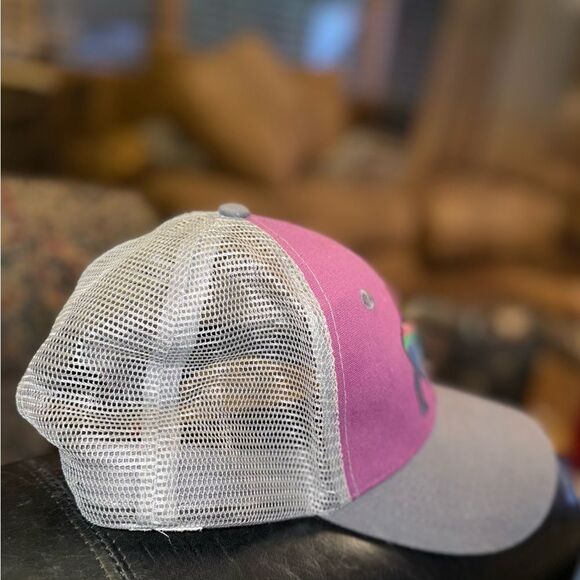 Alaska Moose design ACE USA Gray Mesh Trucker Hat - Picture 3 of 5